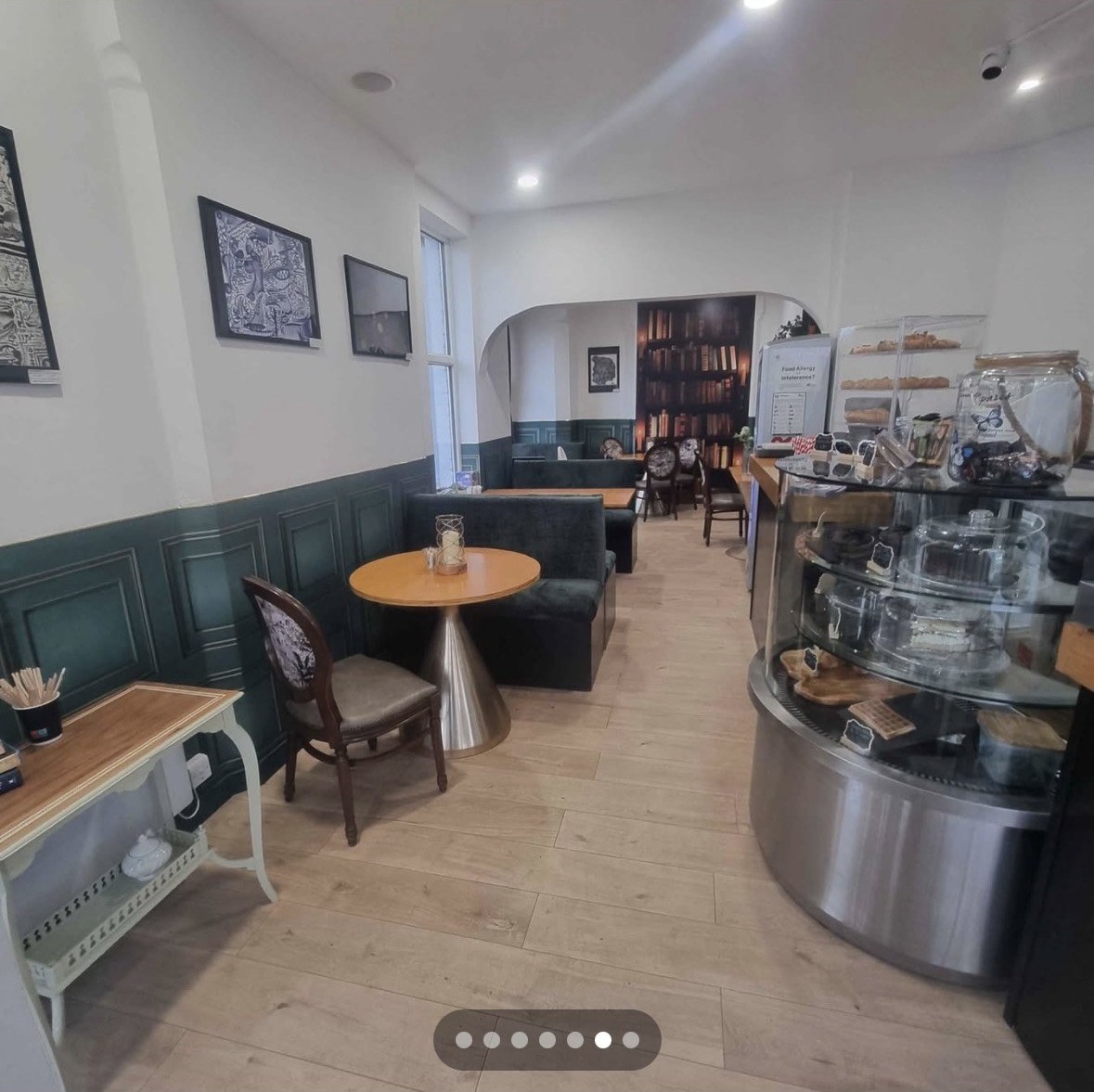 Snug & Counter — Before